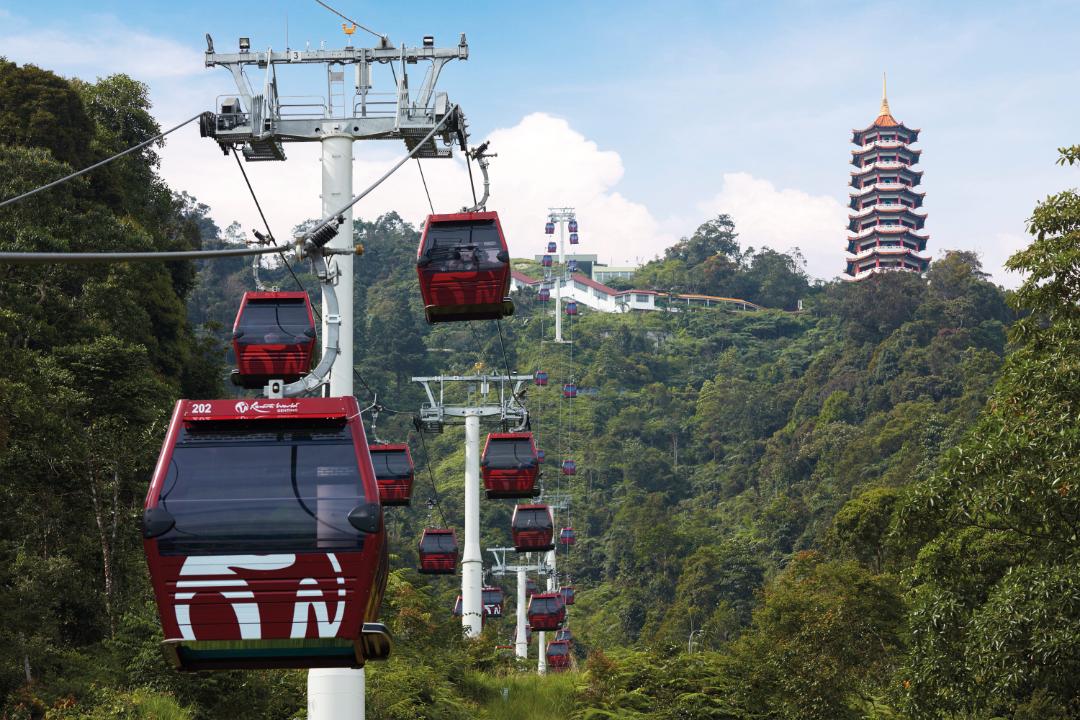 Tentang Genting Highlands Premium Outlet Cable Car